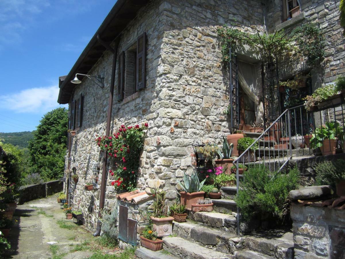 Poggio Delle Rondini Bed & Breakfast Bagnone Exterior foto